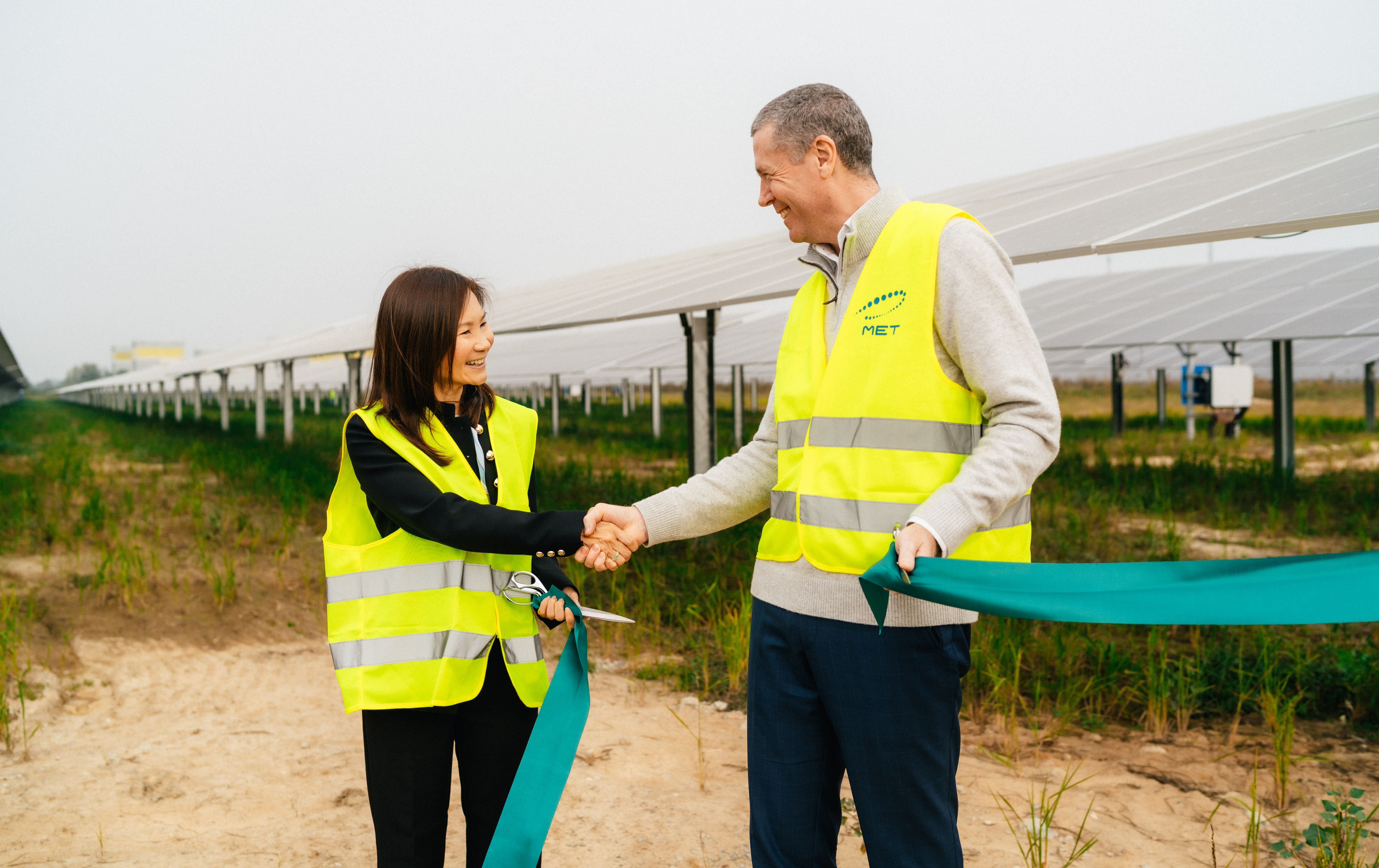 Ferrera MET Group Photo 4